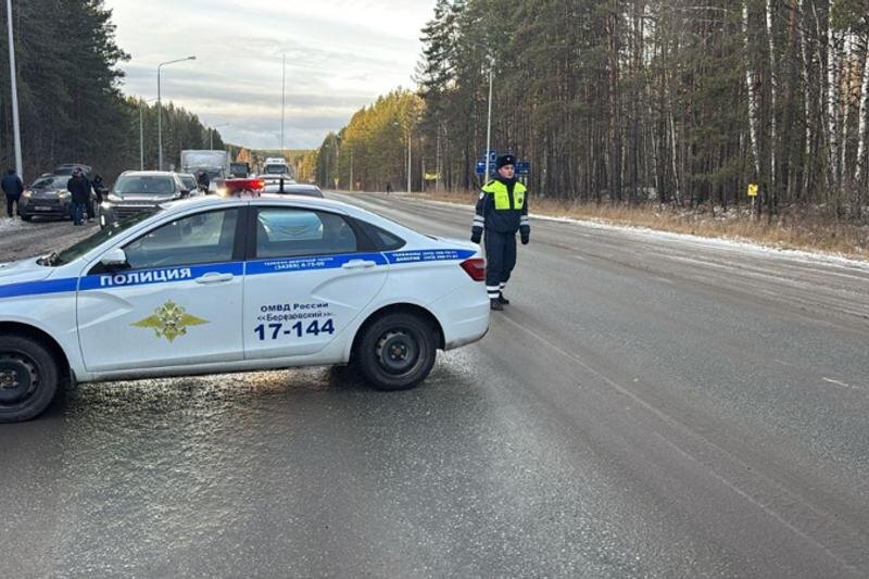    Свердловская ГАИ / Инспектор ГАИ на трассе