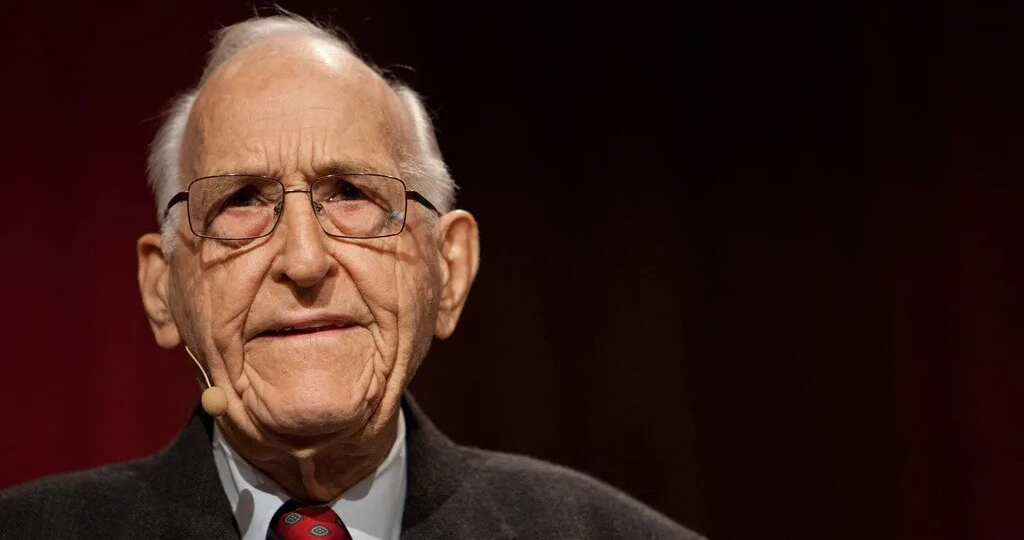 3 продукта очистят сосуды: 104-летний доктор Уэрхэм про продукты, которые меняют всё