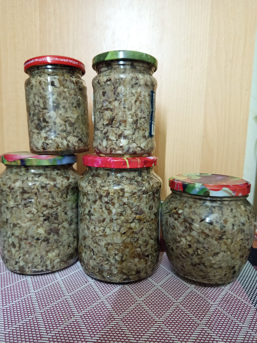 Грибная икра из маслят.