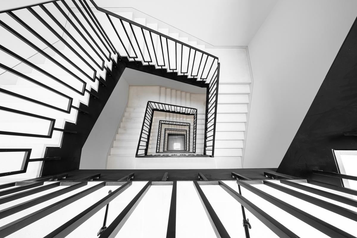 Клубный дом Набоков: интерьер с отделкой натуральным камнем от INCOM STONE