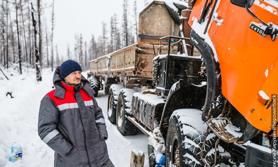 Миллионы за рейс: сколько дальнобойщики получают на зимниках Крайнего Севера