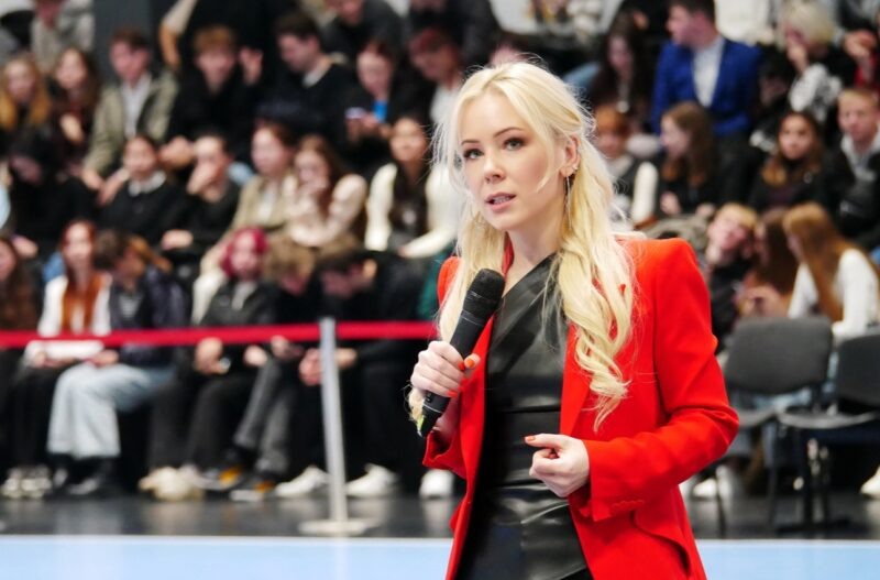    Екатерина Мизулина в Волгограде (фото Пресс-службы Лиги безопасного интернета)