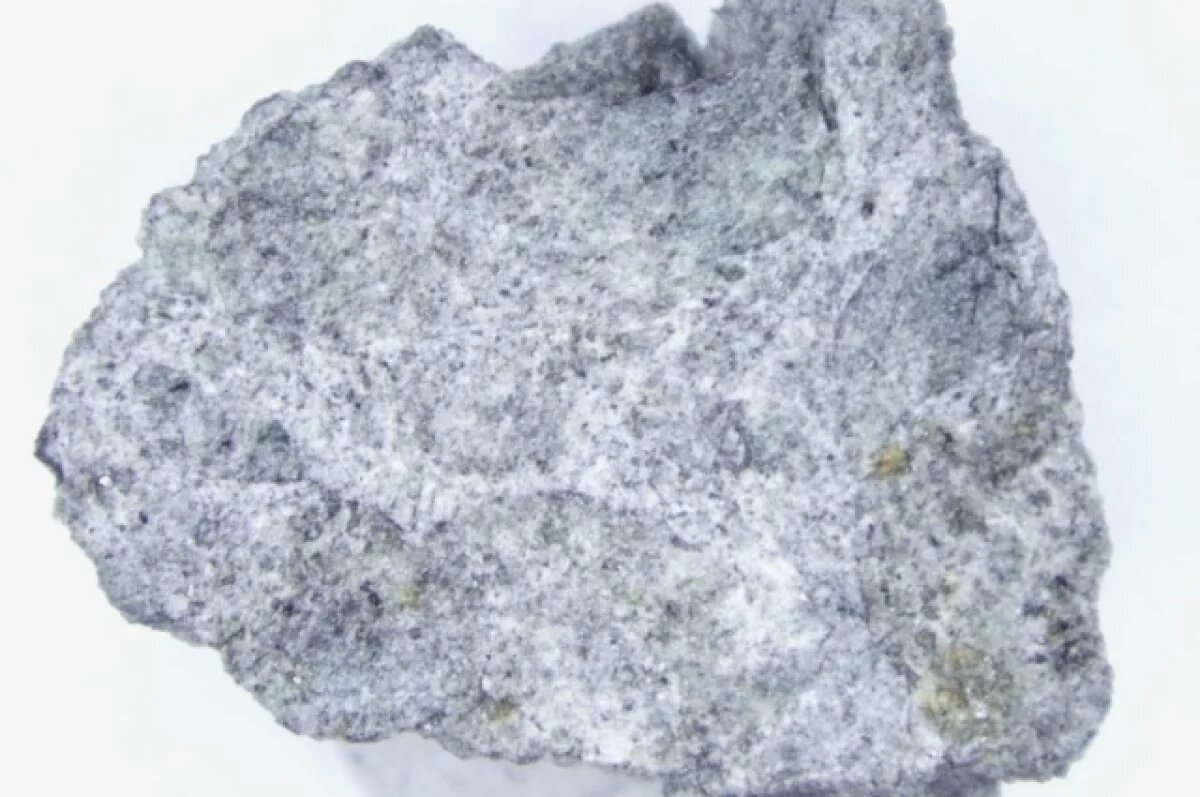    Обнаружен метеорит, полет которого наблюдали над Москвой