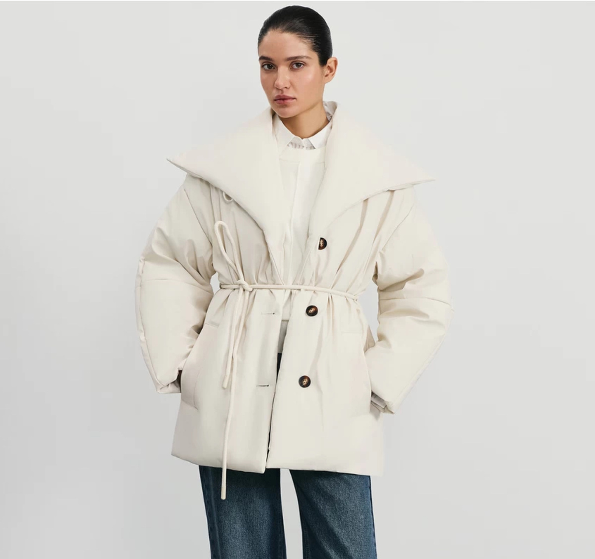 Молочная куртка из искусственной кожи на кулиске