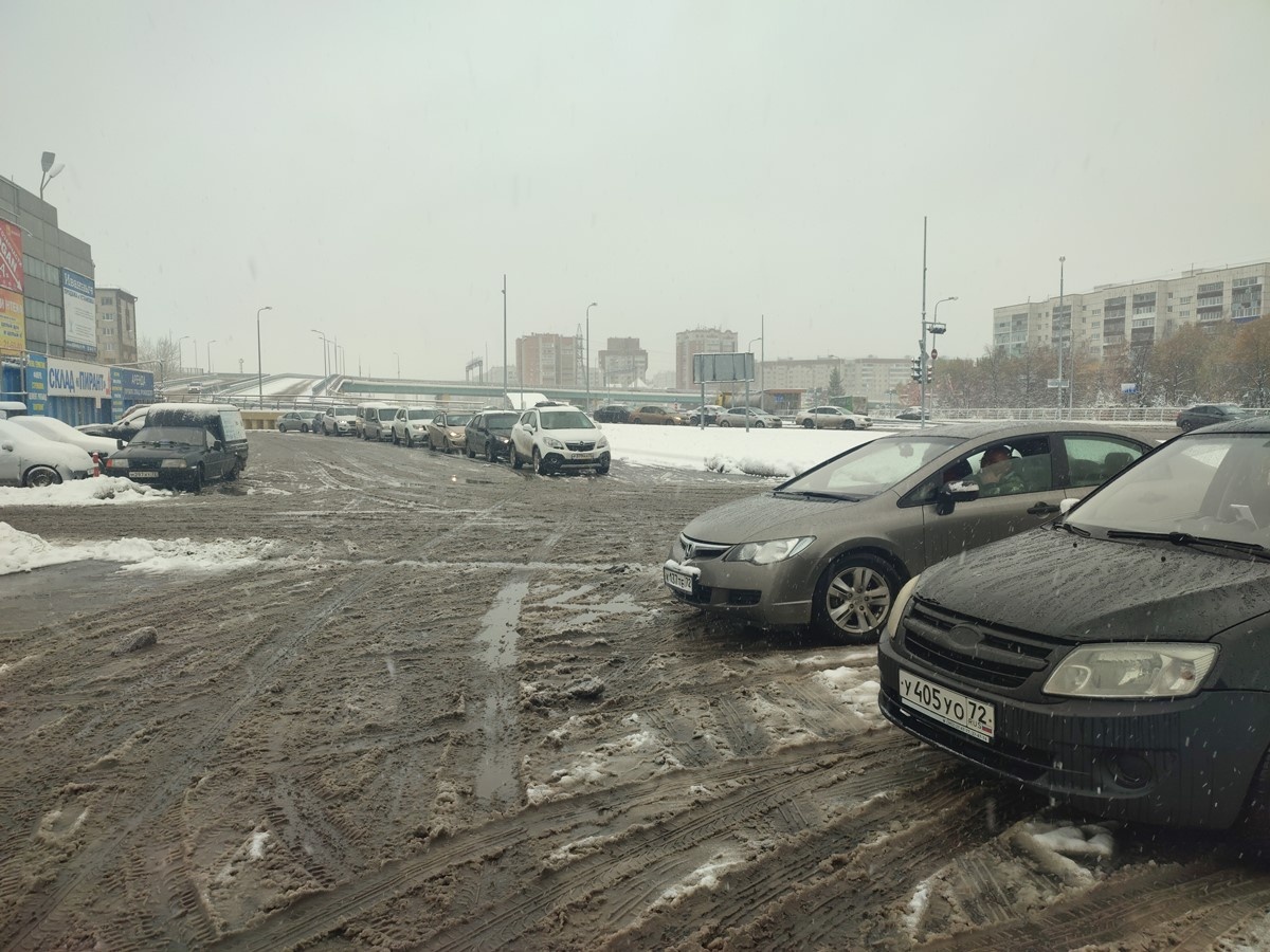 Администрация Тюмени объявила о переходе на новый реагент.  Фото: ФедералПресс / Ирина Ромашкина