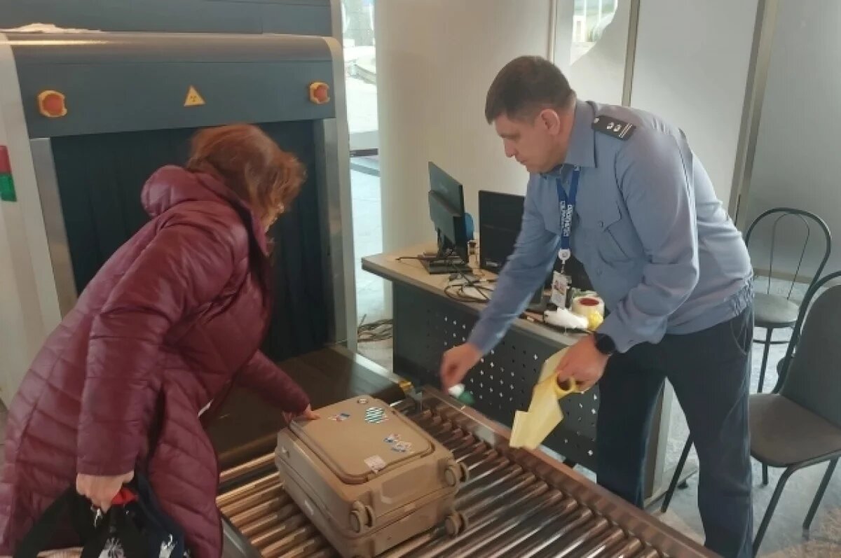    35 кг икры сверх лимита пытались вывезти с Камчатки в Москву и Новосибирск