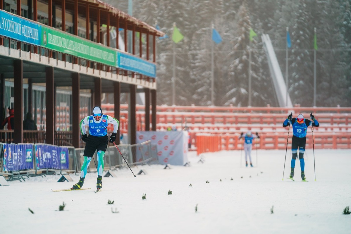    Почти 200 лыжников вышли на старт традиционных гонок «Югория. Первый снег» в Ханты-Мансийске