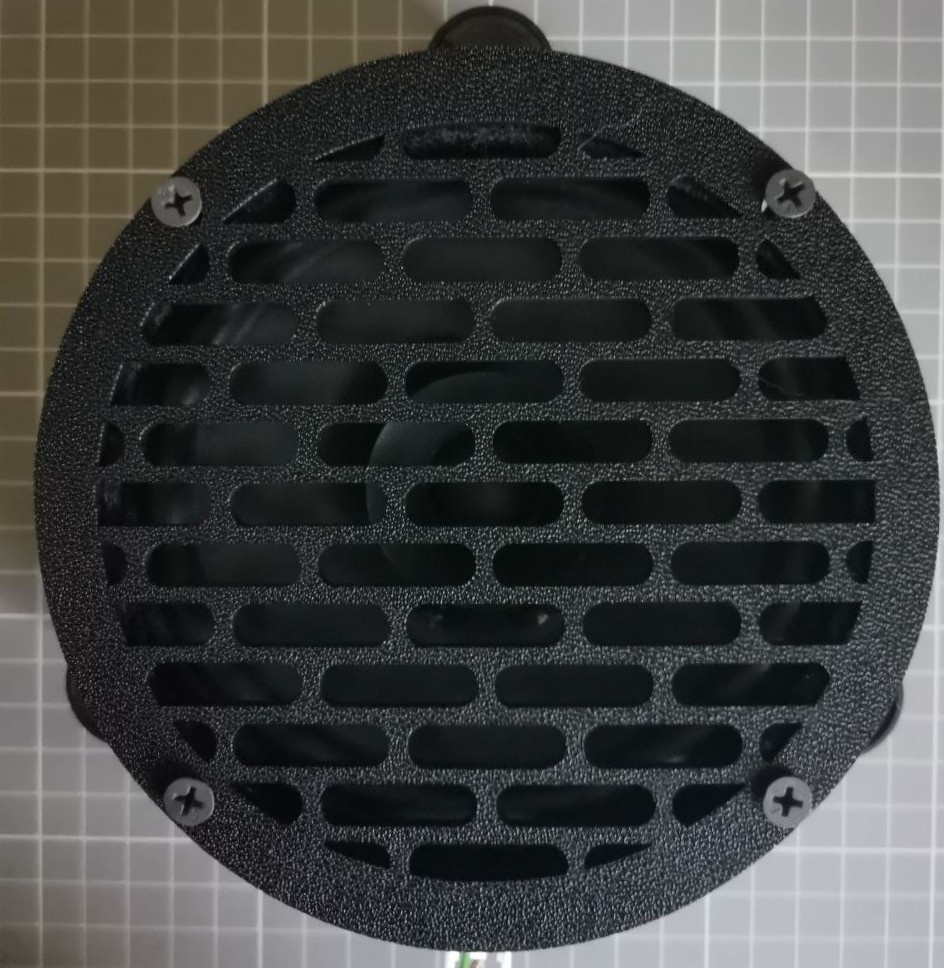 Нужной длины чёрные саморезы в запасах были только по дереву