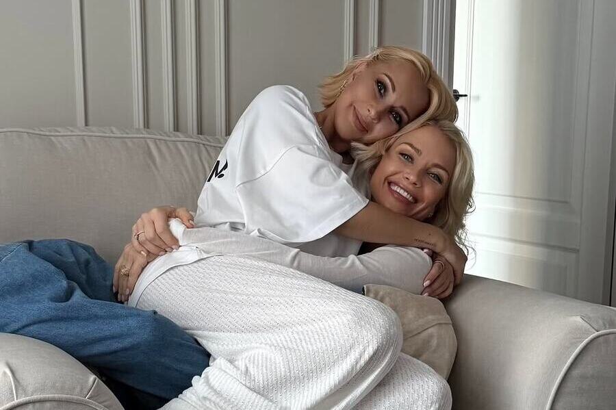 Лера Кудрявцева и Катя Гордон. Фото: соцсети/@leratv