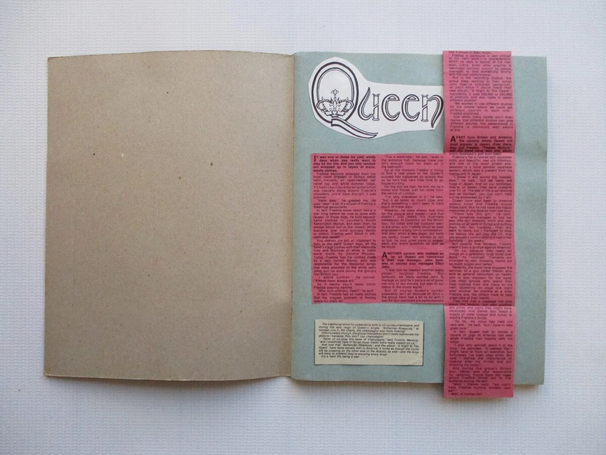 Фанатская книга с коллекцией вырезок