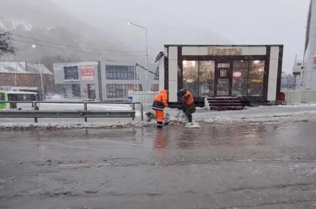    Штормовое предупреждение на Камчатке будет действовать до 13 ноября