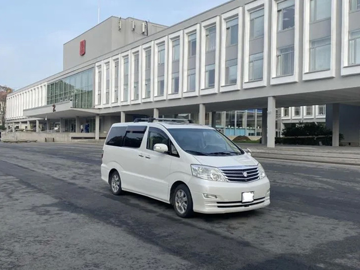 Вот такая машинка. Как внутри можно посмотреть на следующем фото