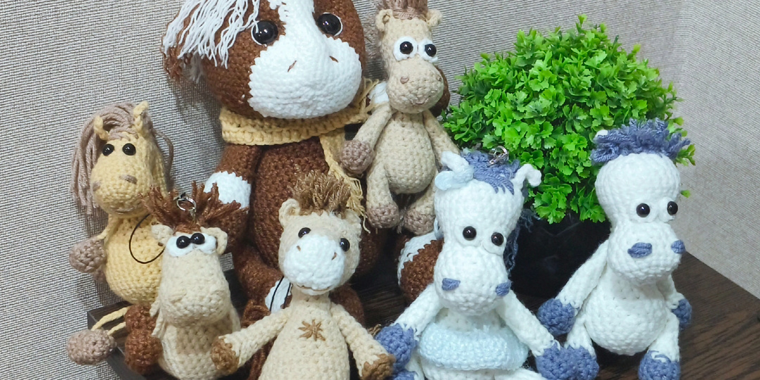 Мои вязаные коняшки