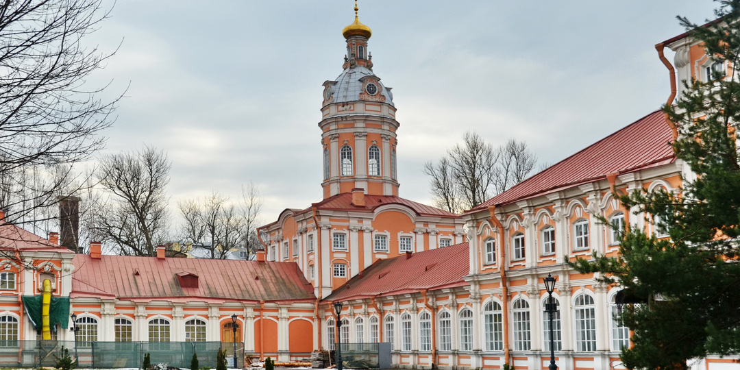 Несбывшаяся задумка руководства Ленинграда: как в Александро-Невской лавре пытались построить "кафедру безбожия"