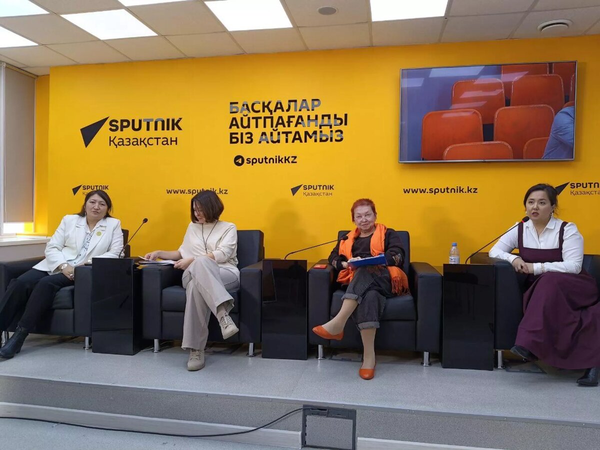 Пресс-конференция на тему: "Счастливая семья: Как сохранить традиционные семейные ценности" / © Sputnik