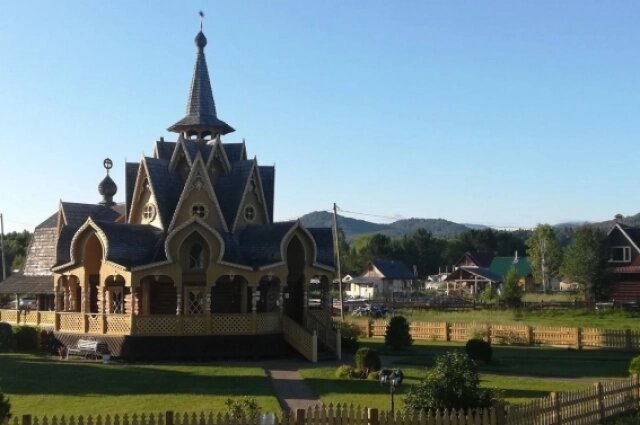    Церковь в общине Виссариона. Фото: Из личного архива/ Наталья Тихомирова