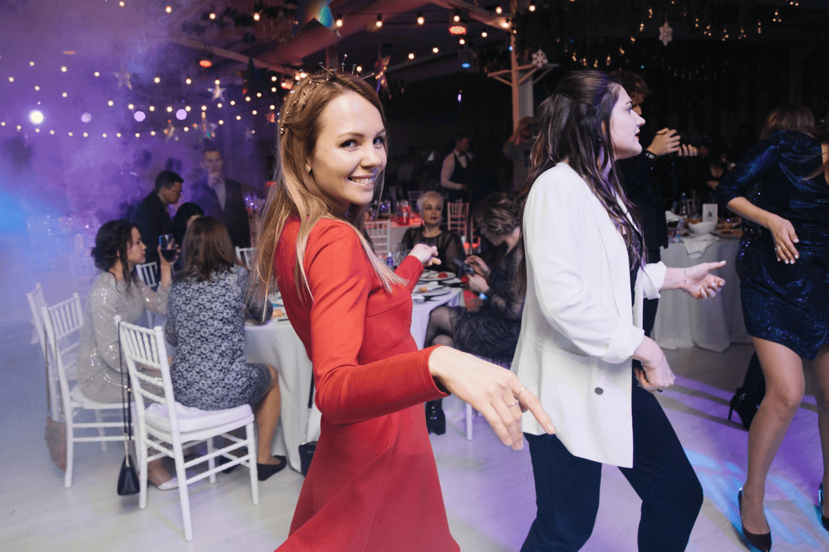 Банкетная площадка «КРЫМ terrace Moscow» предлагает Вам широкий выбор подрядчиков для незабываемого корпоратива