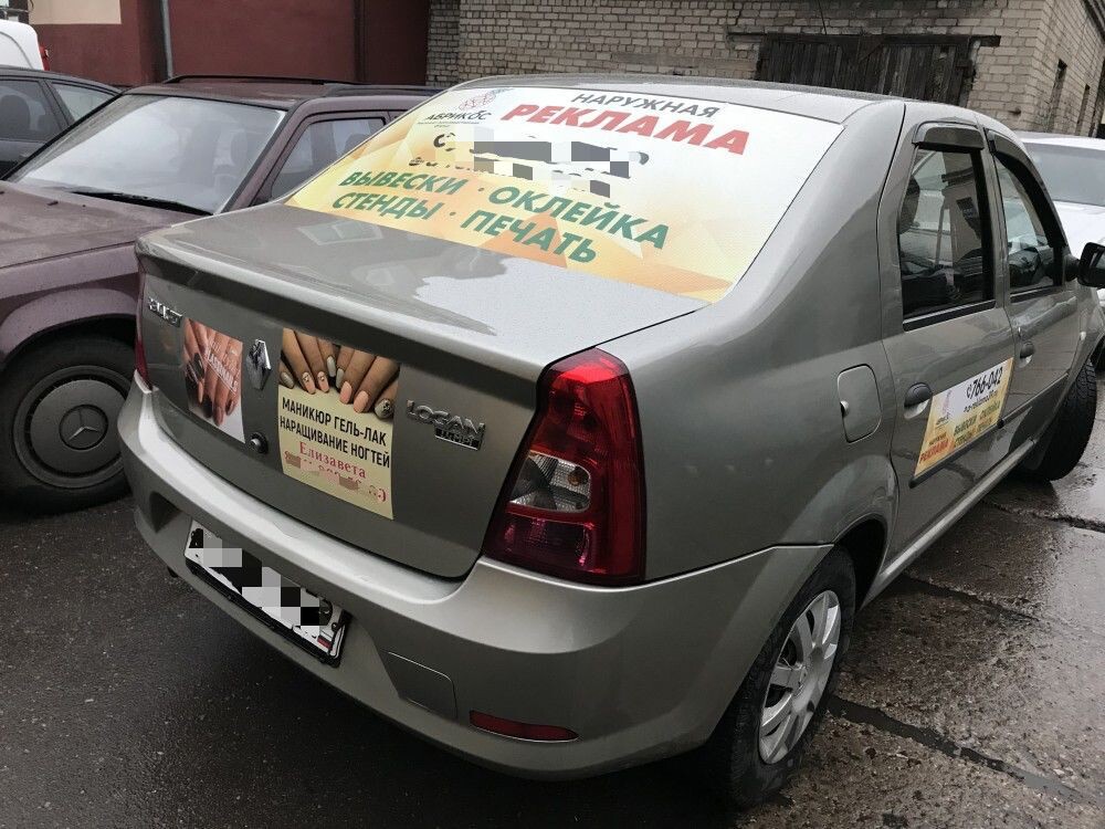 Некоторые умудряются (НЕ) сочетать печать и маникюр))