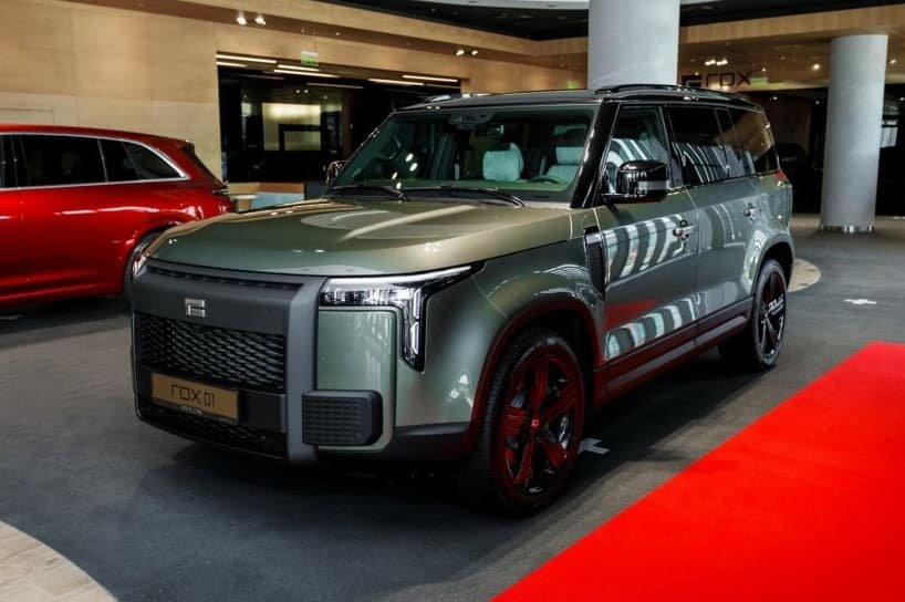   Автомобиль Rox 01