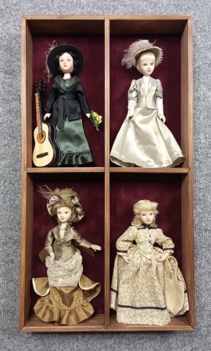 Под размеры объемного предмета индивидуально изготовляется деревянная коробка. 