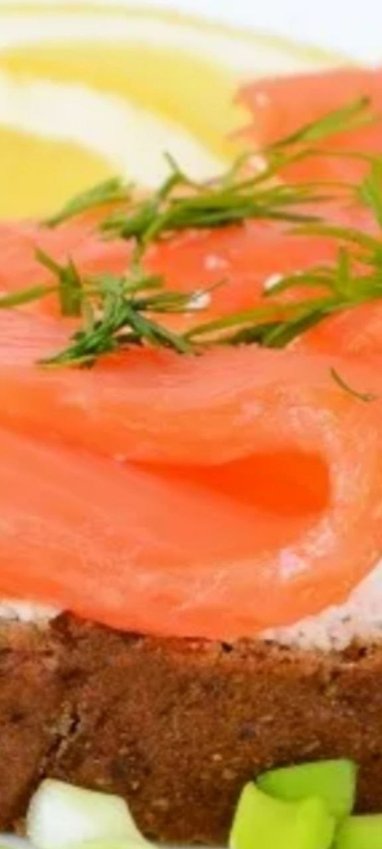 бутерброд с семгой , иллюстрация - скрин из бесплатного архива Яндекса