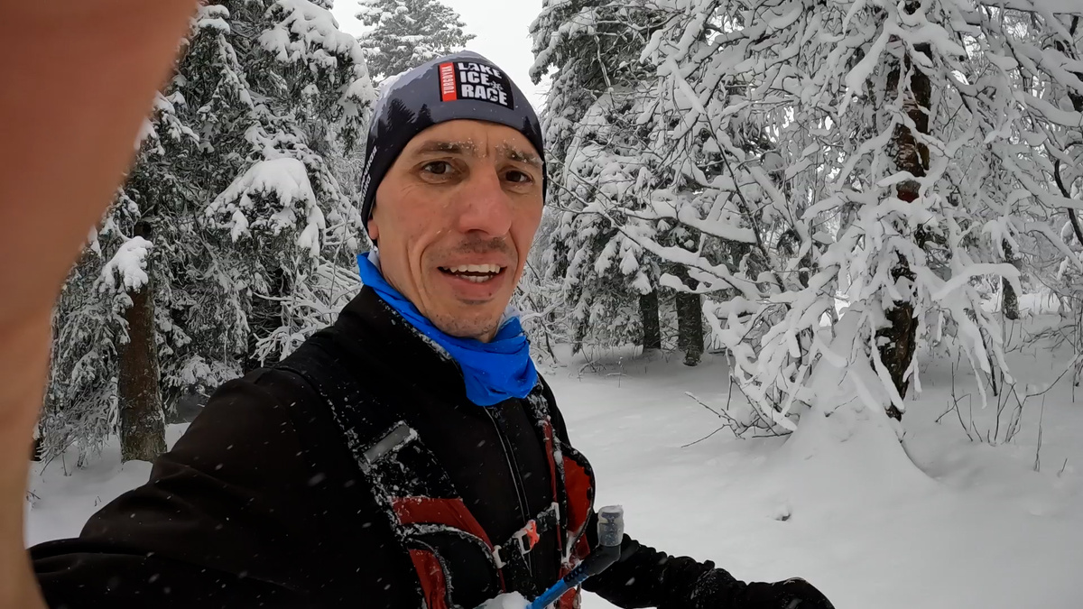 загородил весь снег