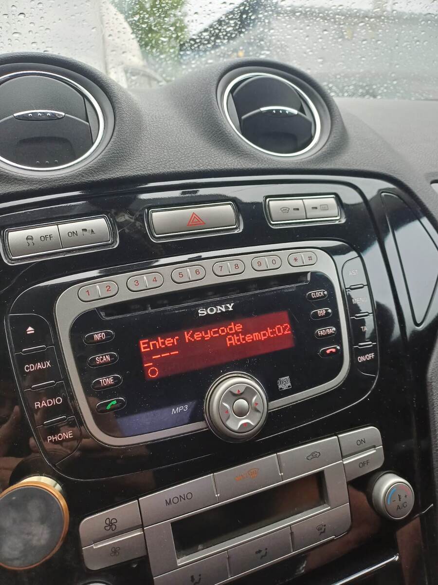 Код магнитолы Форд Мондео