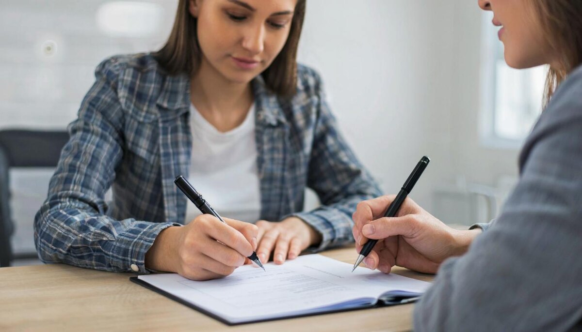 Создано при помощи нейросети Kandinsky