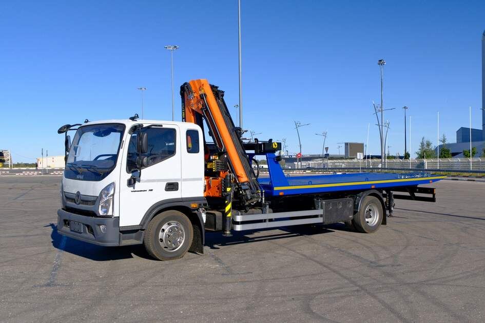 Новый эвакуатор на базе «Валдай 12»