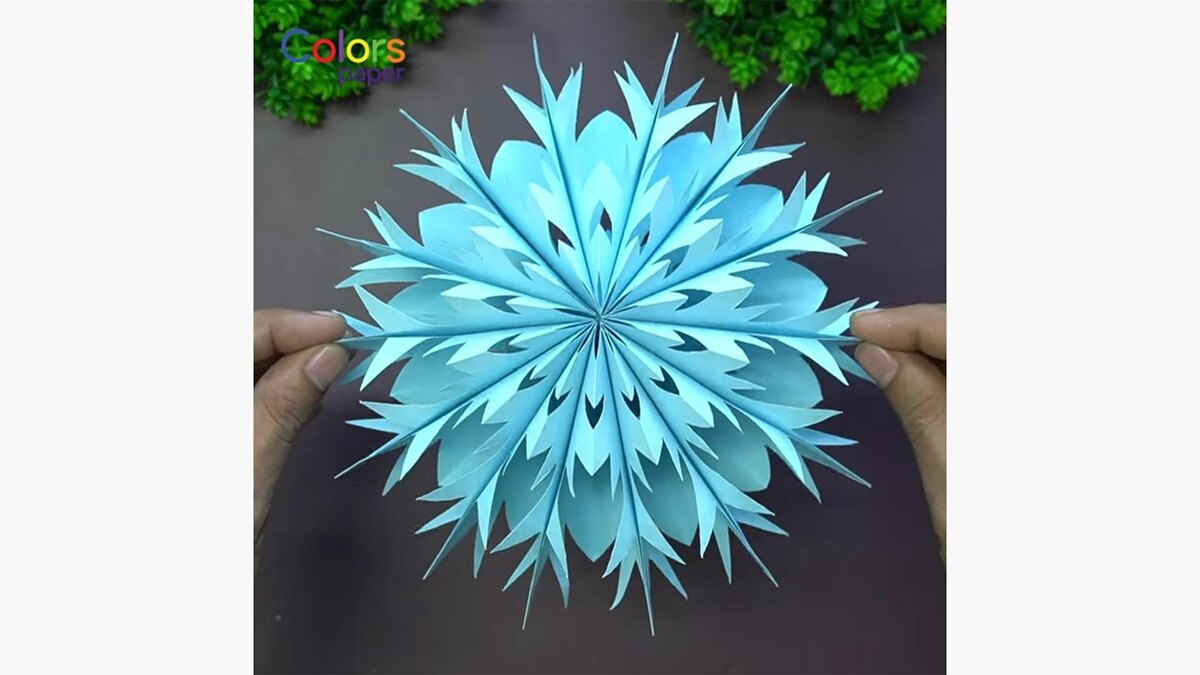 YouTube / Colors Paper📷Как сделать 3D-снежинку