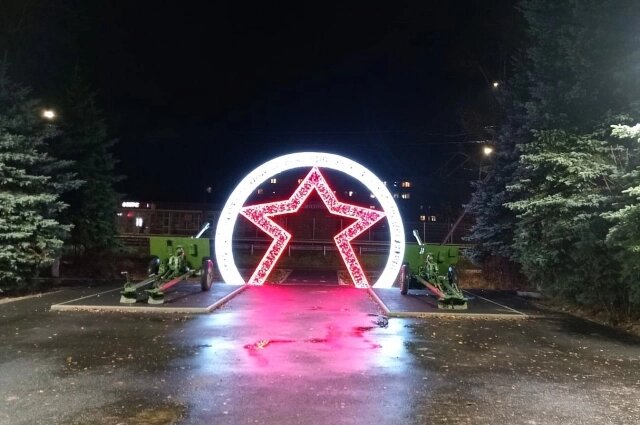    Центральным элементом обновленной территории стала светящаяся звезда. Фото: Правительство Владимирской области