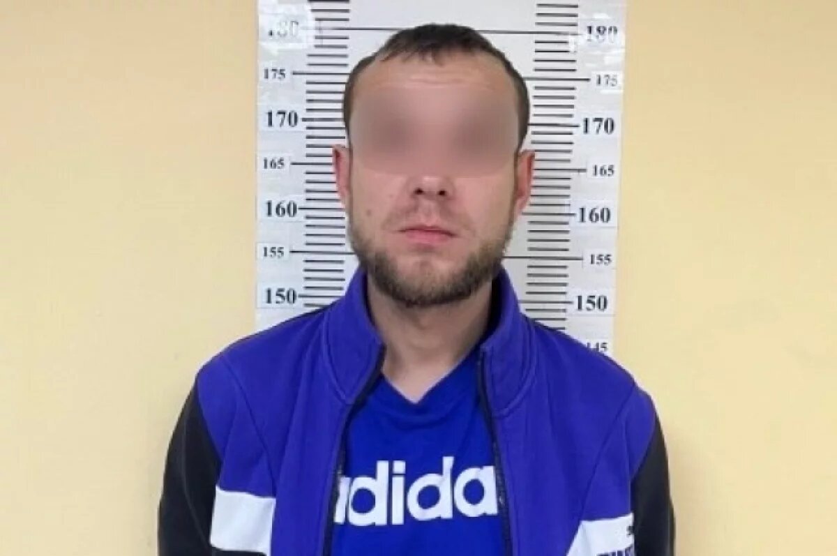    Свердловчанин собирался лететь в Краснодар, а попал в изолятор