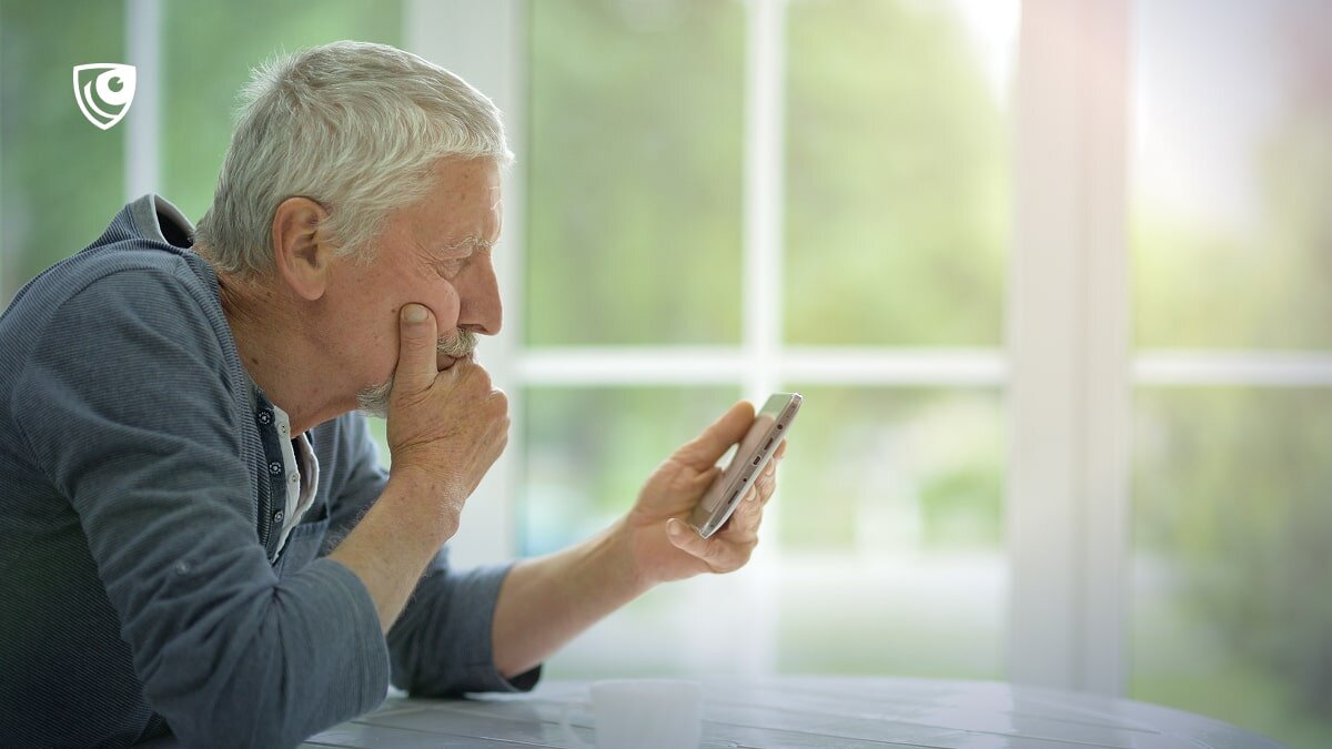 Убедитесь, что паспорные данные запрашивают у вас законно.