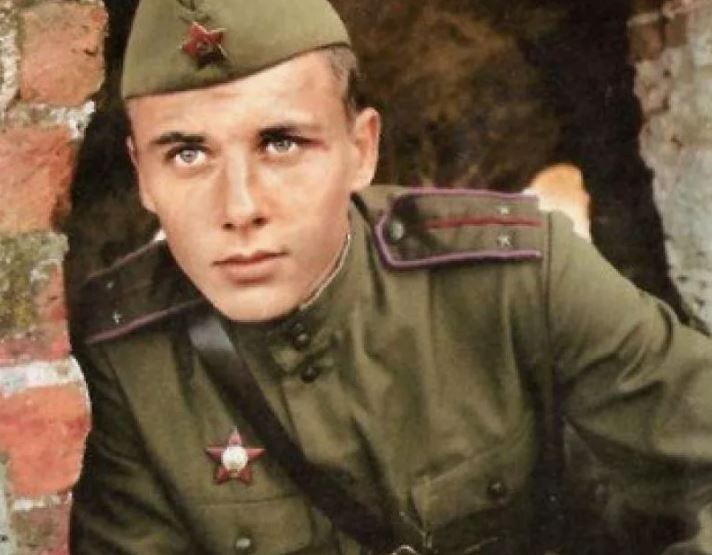 Кадр из кинофильма "Звезда". 