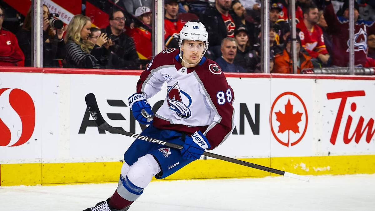  Это системная болезнь, симптом которой — контракт Мартина Нечаса с «Колорадо». «Эвеланш», одна из сильнейших команд лиги, платят ему 11,5 миллионов