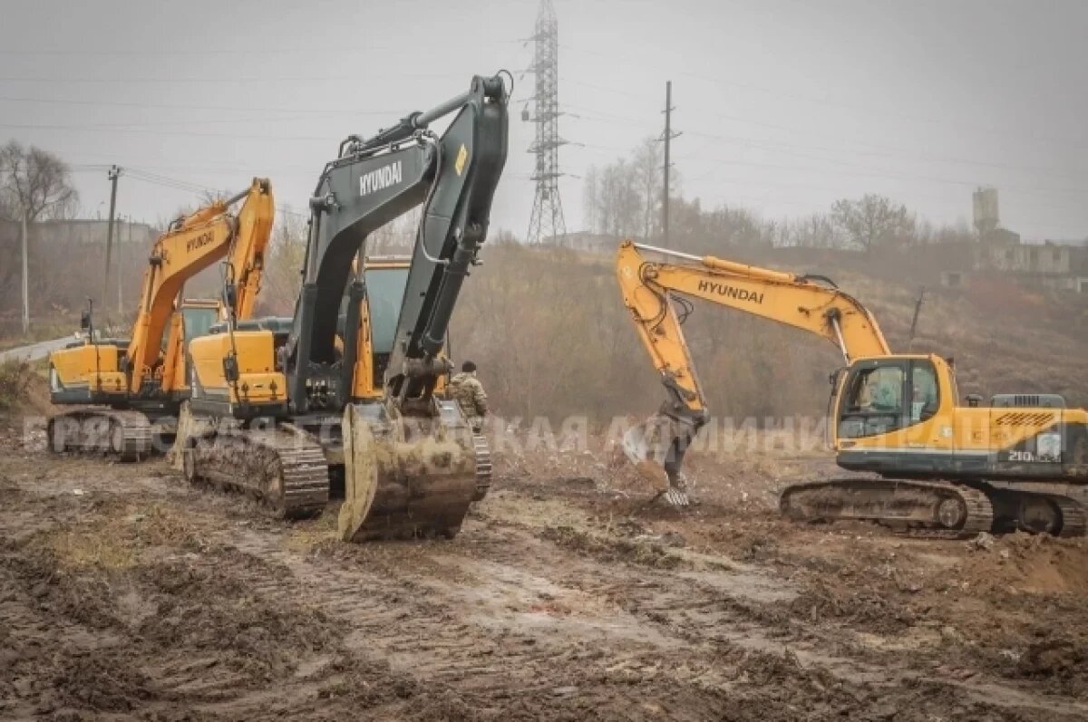    В Брянске приступили к строительству дороги-дублера улицы Карачижской