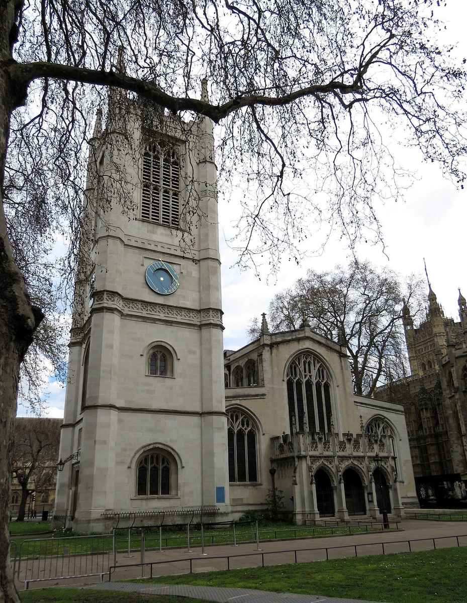 Церковь Святой Маргариты в Вестминстере https://www.tripadvisor.com/Attraction_Review-g186338-d3205587-Reviews-Saint_Margaret_s_Church_on_Parliament_Square-London_England.html