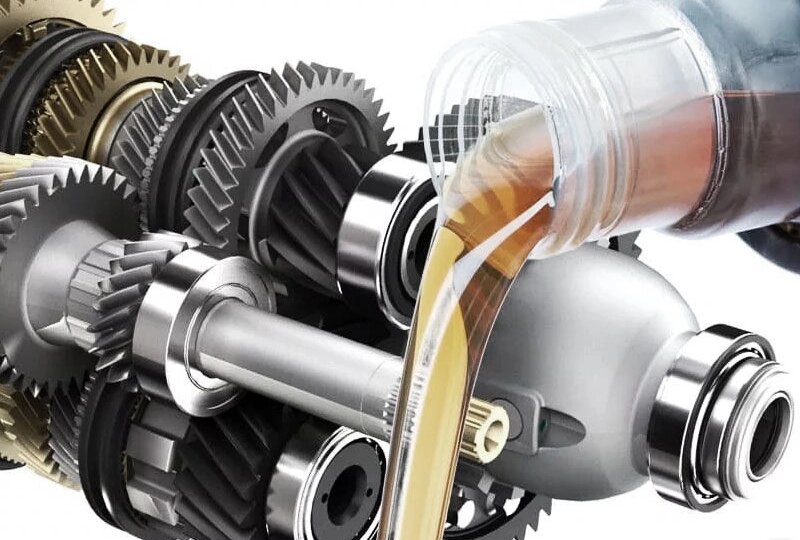Трансмиссионное масло полусинтетика: руководство для тех, кто не хочет менять коробку передач