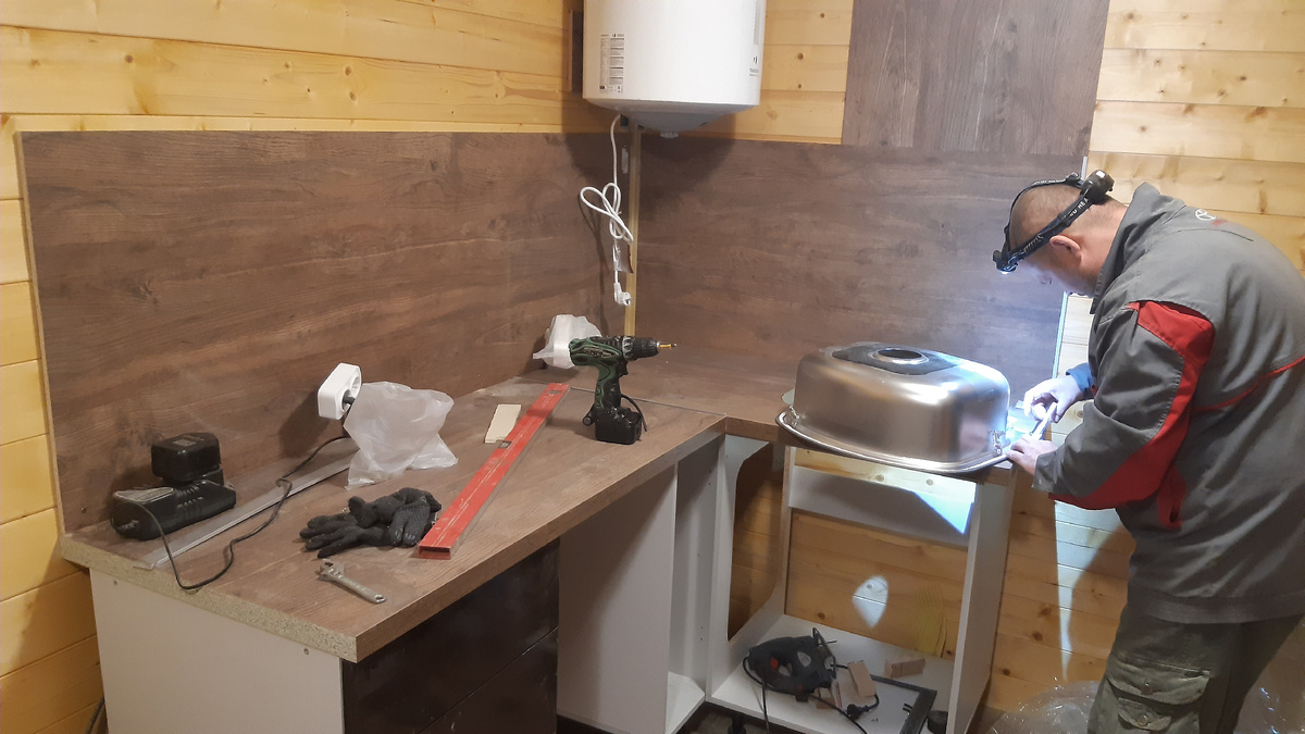 Монтируем раковину