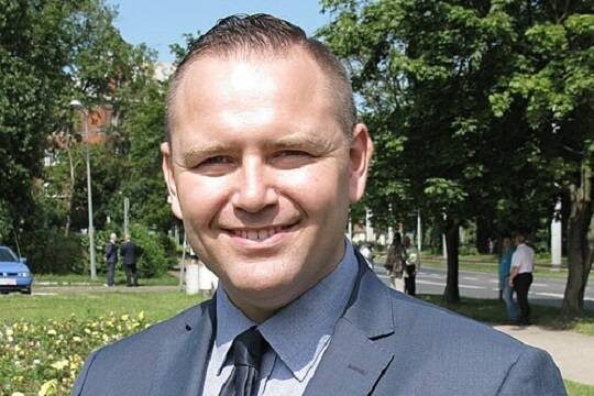    Навроцкий потребовал извинений от глав спецслужб Польши за неявку на встречу с ним