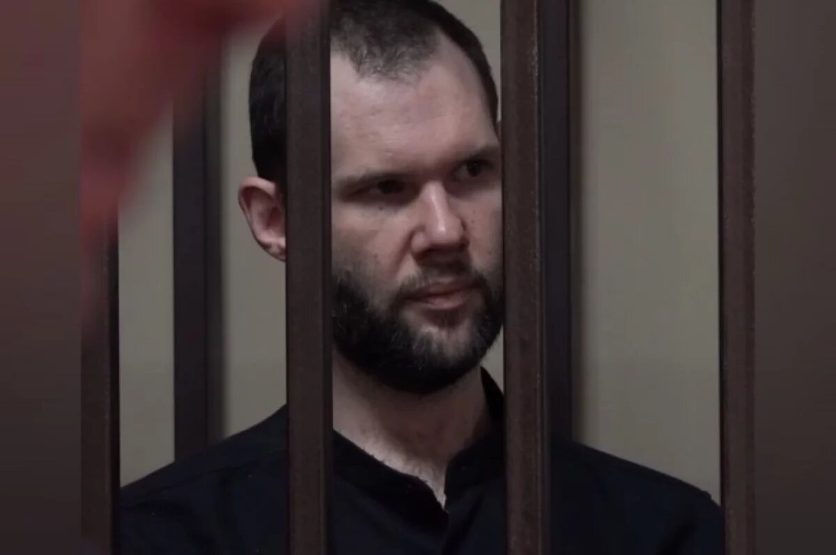    Фигурант в зале суда.