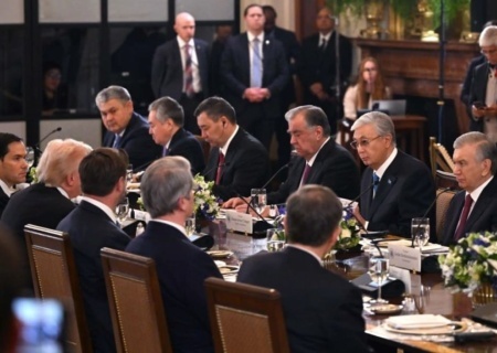    Казахстан между трёх огней: итоги саммита в США и подводные камни отношений с Россией