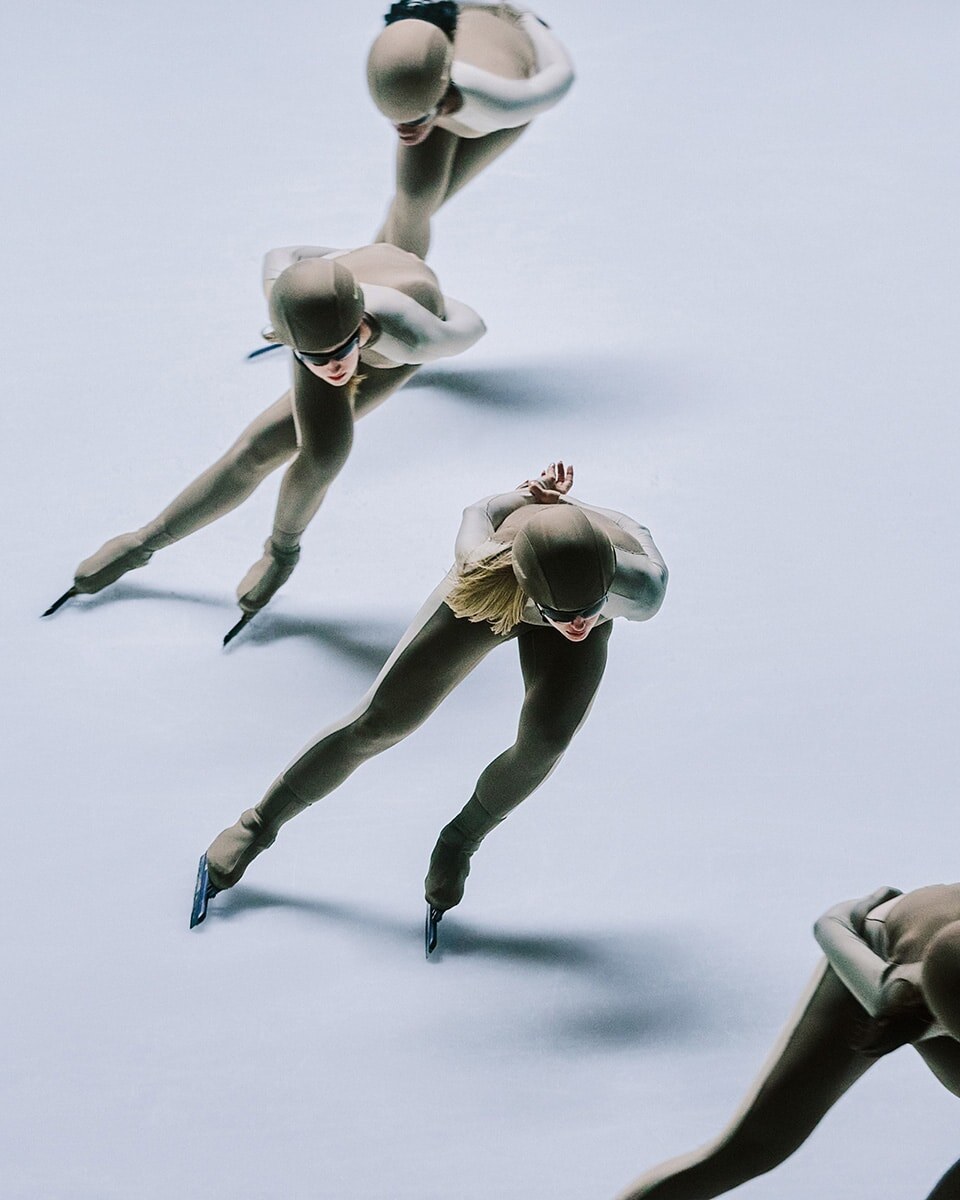 Конькобежки в NikeSKIMS (2 фото) Александр (Nike Fans)  📷
