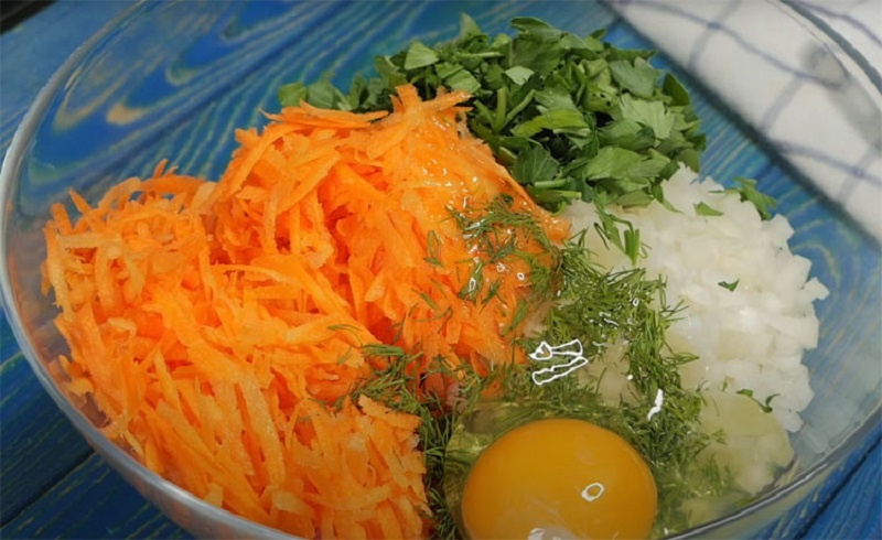 Макароны и тефтели на одной сковороде: отличный ужин без лишних хлопот