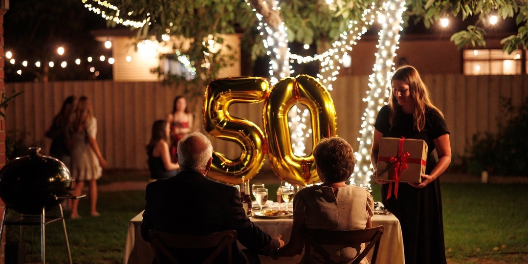 Муж не поехал на золотую свадьбу родителей. А сам уехал в Сочи с друзьями