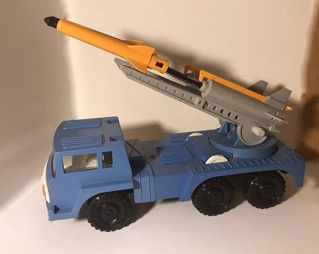 "Ракетная установка", производитель - Муромский завод им. Орджоникидзе. Фото из открытых источников, листаем галерею -->>