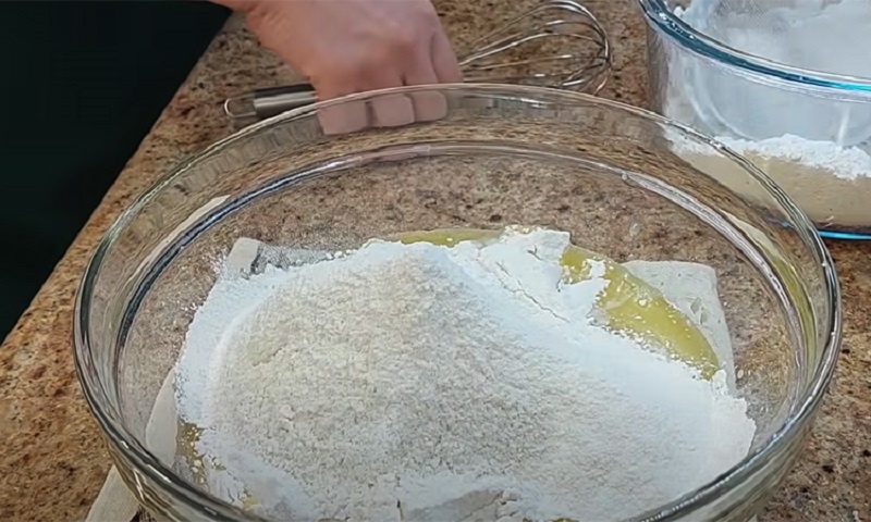 Домашний хлеб с хрустящей корочкой: семейная магия простых ингредиентов