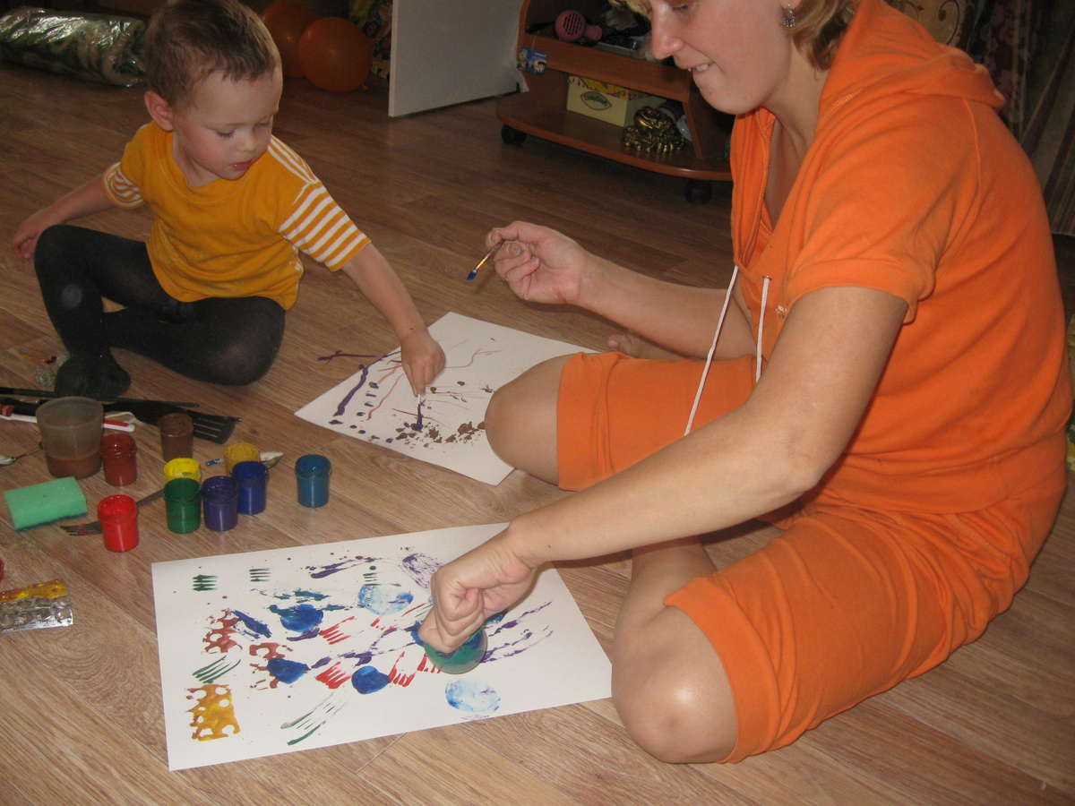 Рисовать или играть?