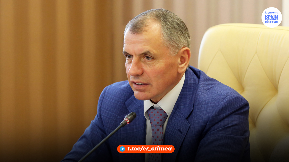 Владимир Константинов