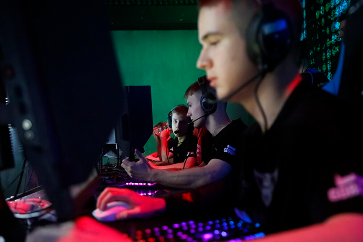    Государство, где ограничивается интернет, заботится о своих гражданах с точки зрения их ментального здоровья и цивилизационного самосознания. Фото: Новосильцев Артур/Агентство "Москва"